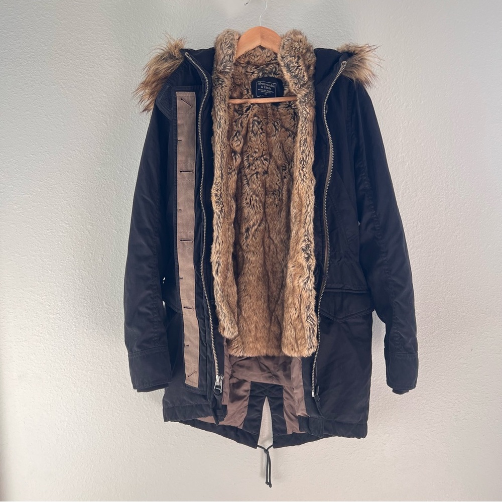 Abercrombie & Fitch Y2K Navy Faux Fur Lined Parka Coat Removable Fur Bella Swan